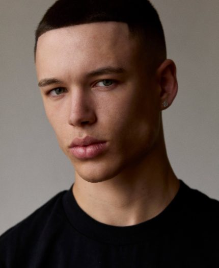 Sam Holden profile