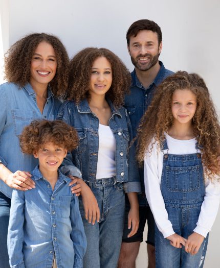 The Andrews Family profile