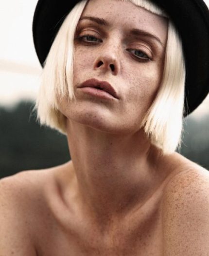 Chloe Gray profile