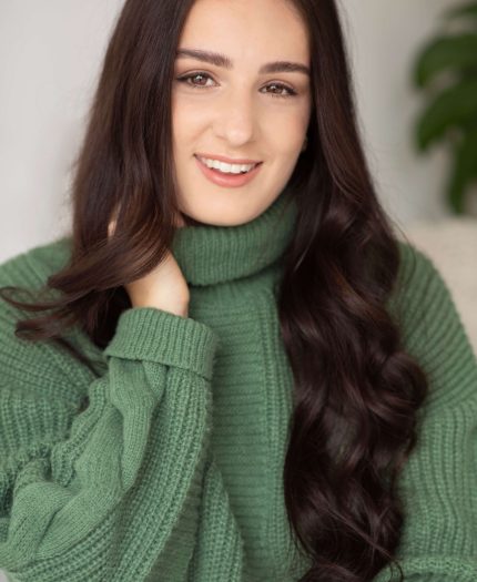Demi Savva profile