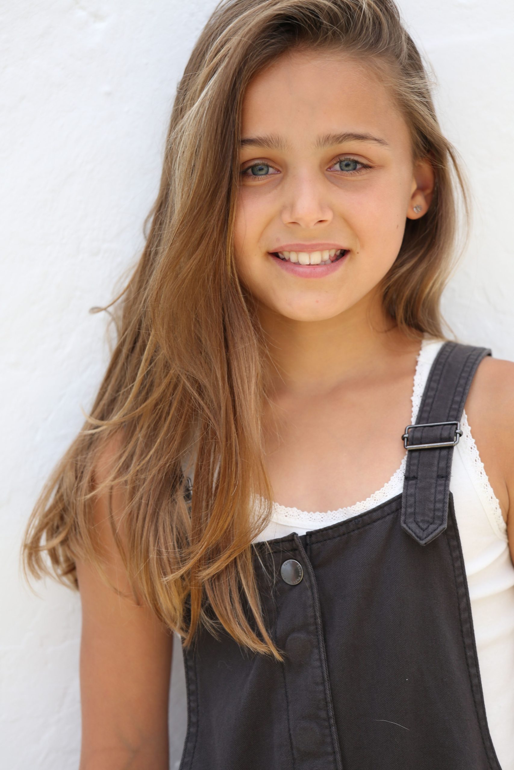 Isabella Gibbons - AS Agency