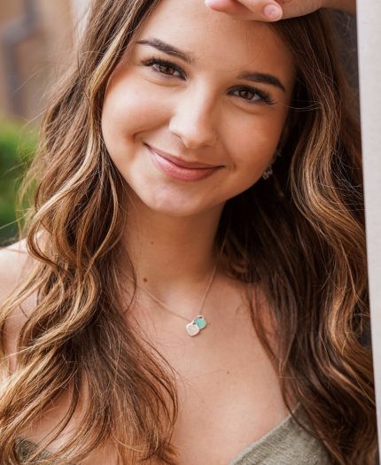 Isabelle Webb profile