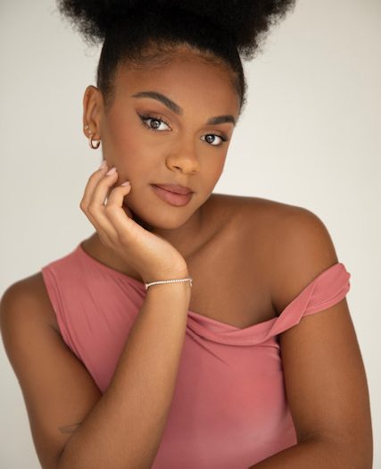 Izzy Thompson profile