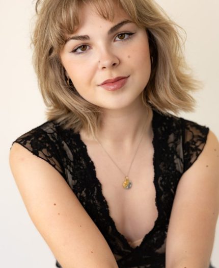 Amy Lawson profile