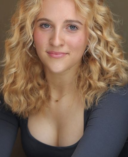 Saskia Jones profile