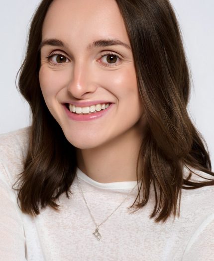 Mia Flowers profile